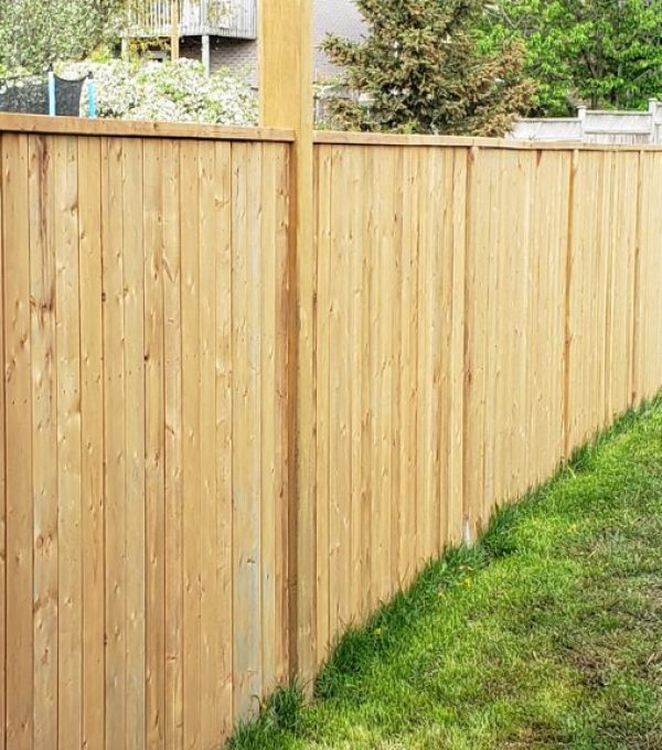Accurate Property Line Assessment on Fence